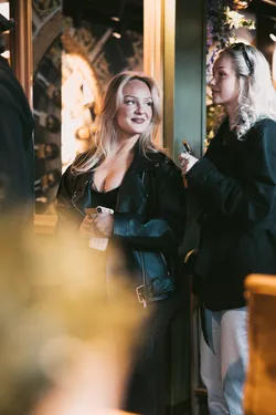 Esme X Vekseli kuva 18